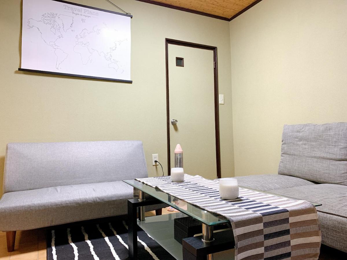 Goodstayhostel 鶴橋戸建て Osaka Bagian luar foto