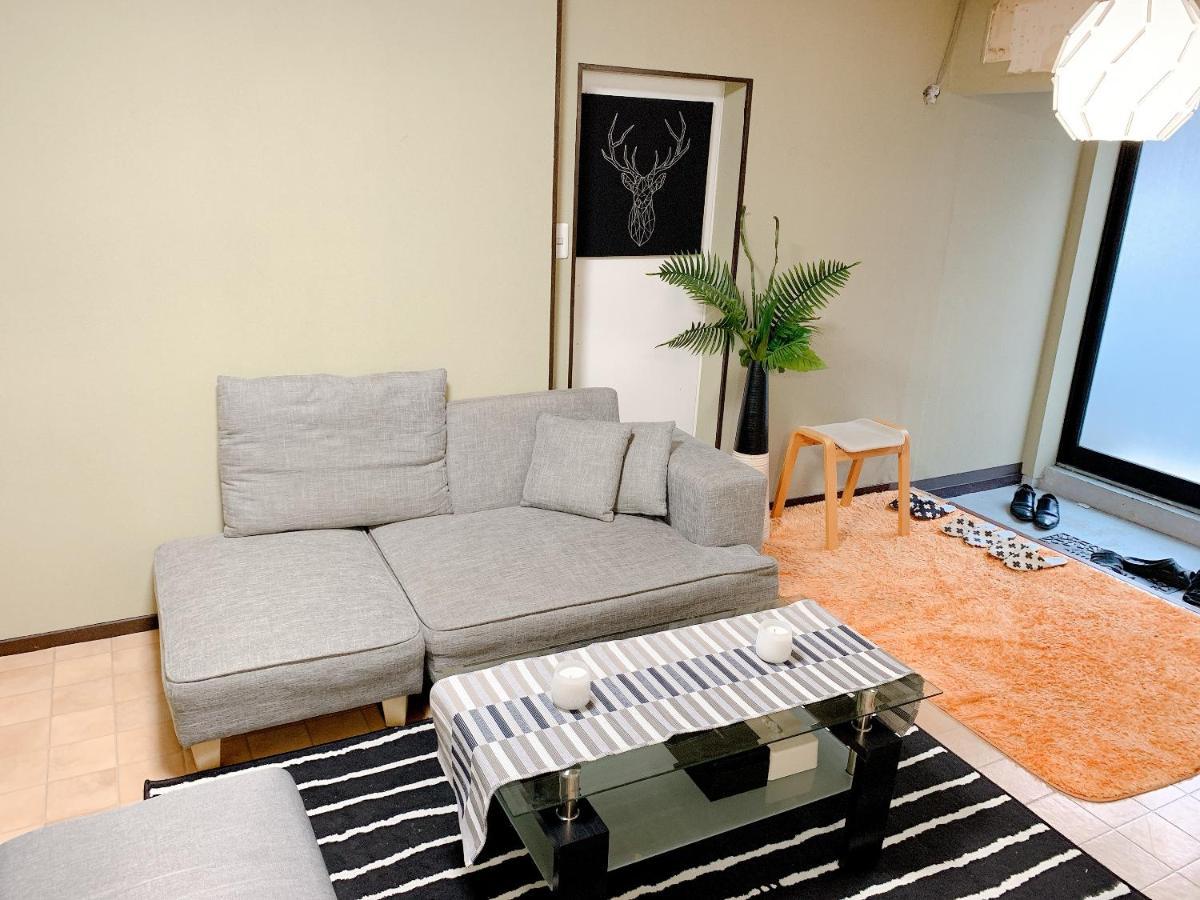 Goodstayhostel 鶴橋戸建て Osaka Bagian luar foto